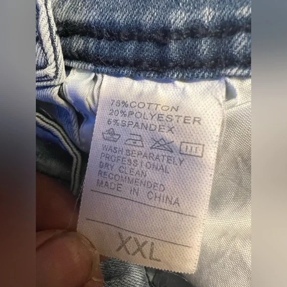 Upcycle Jean Overalls to denim dress with added patch, size  XXL, best fit L/XL - Picture 4 of 4